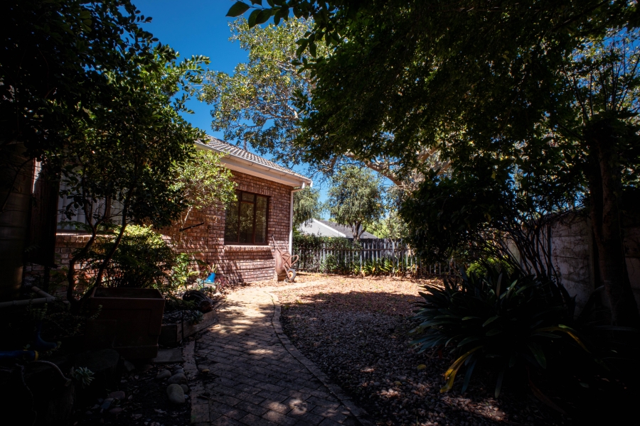 4 Bedroom Property for Sale in Heather Park Western Cape